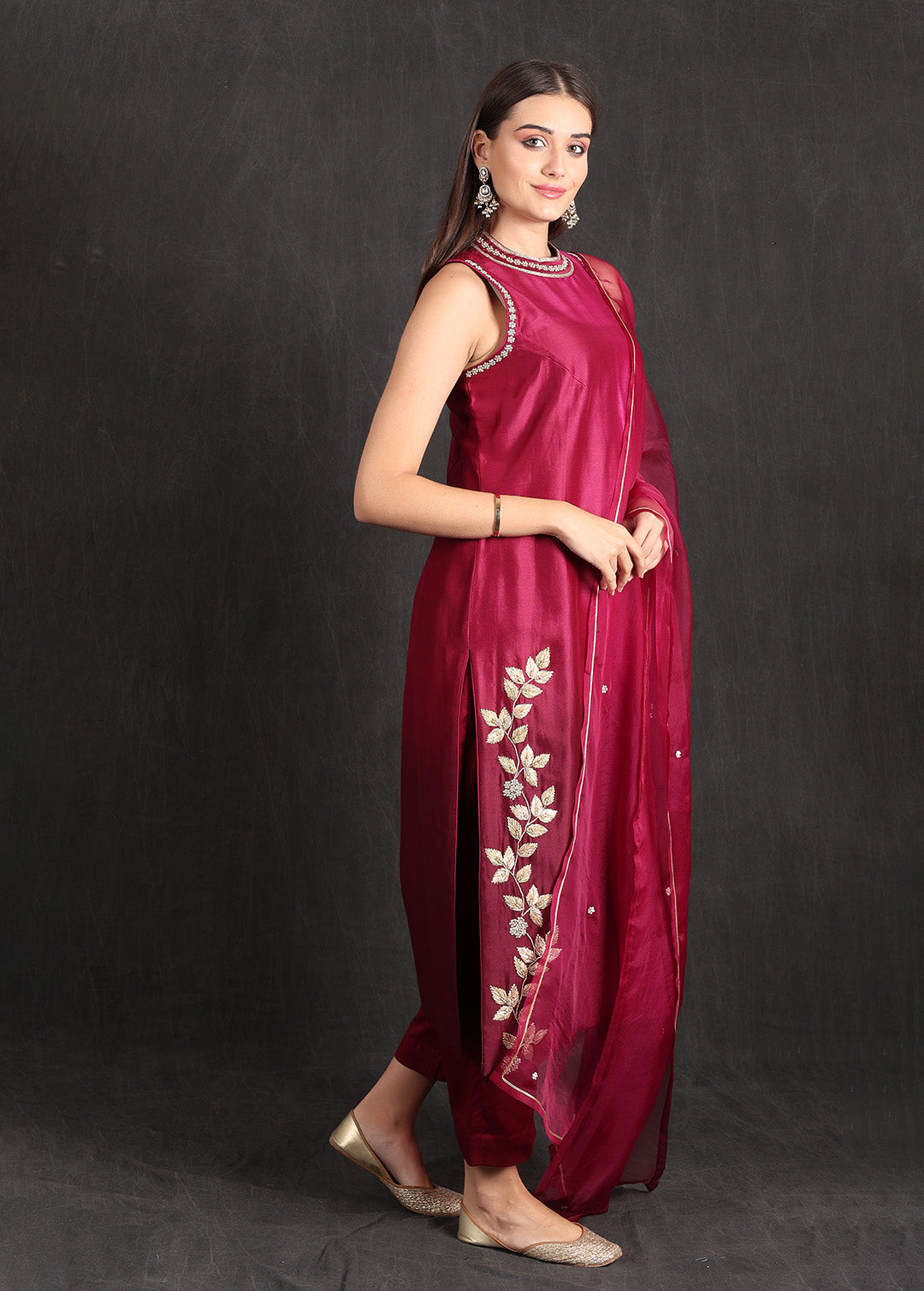 ZAHRA- Wine Ombre Suit