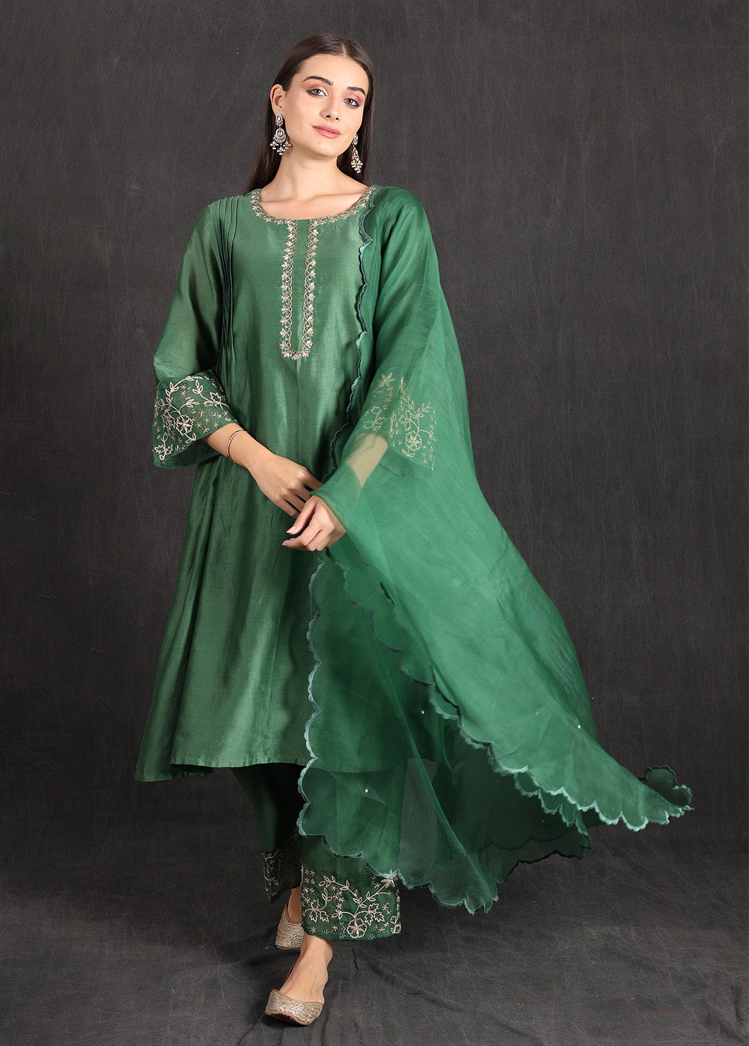 MAHIRA - Green Pleated Suit