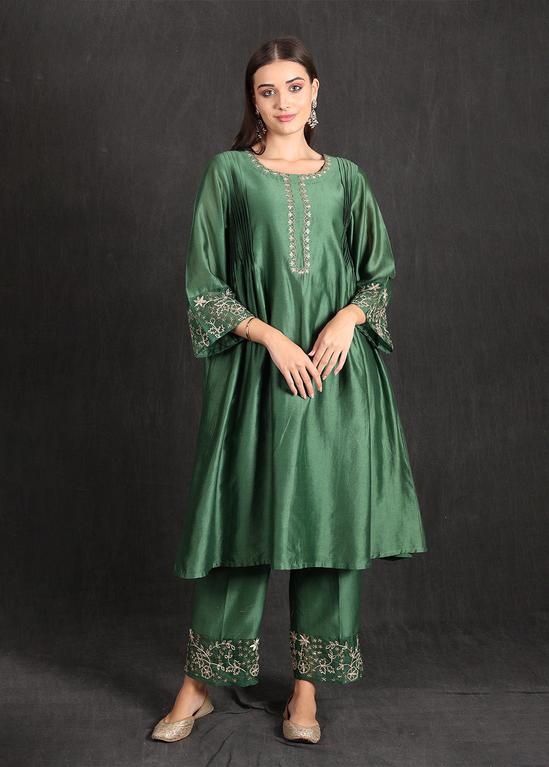 MAHIRA - Green Pleated Suit
