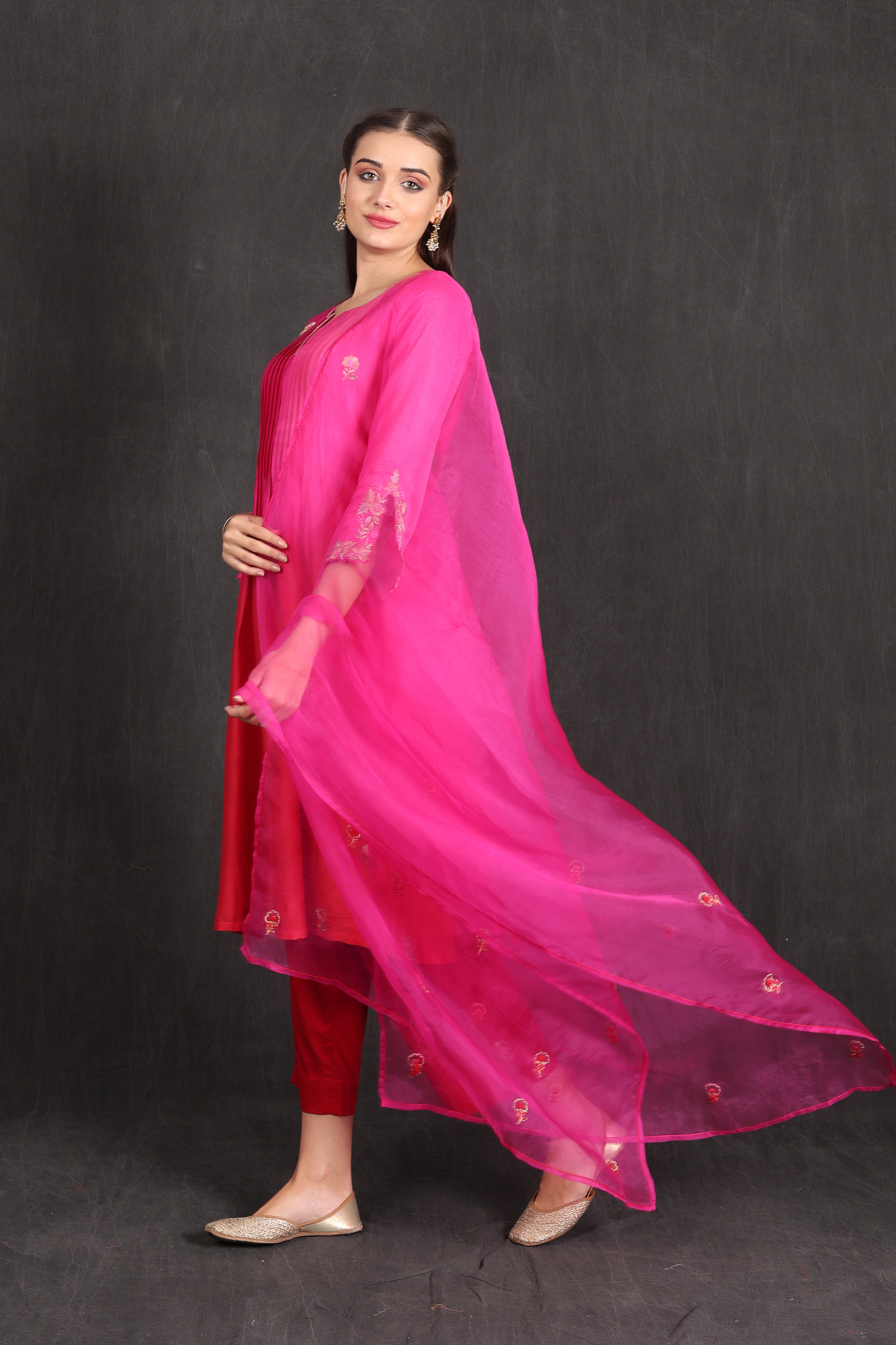 ISRA - Pink Ombre Suit