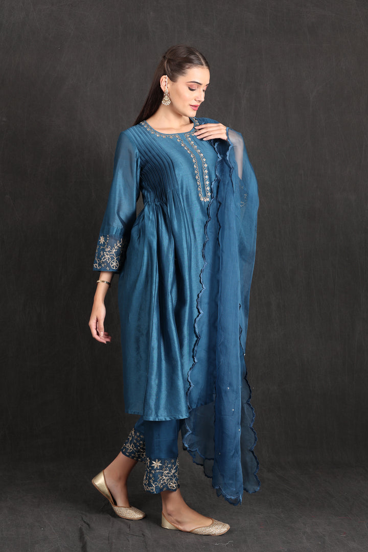 MAHIRA - Blue Pleated Suit