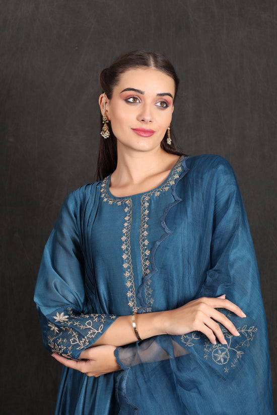 MAHIRA - Blue Pleated Suit