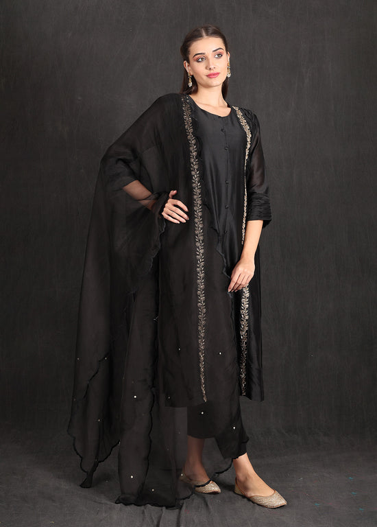 NIDA- Black Pleated Kurta Set